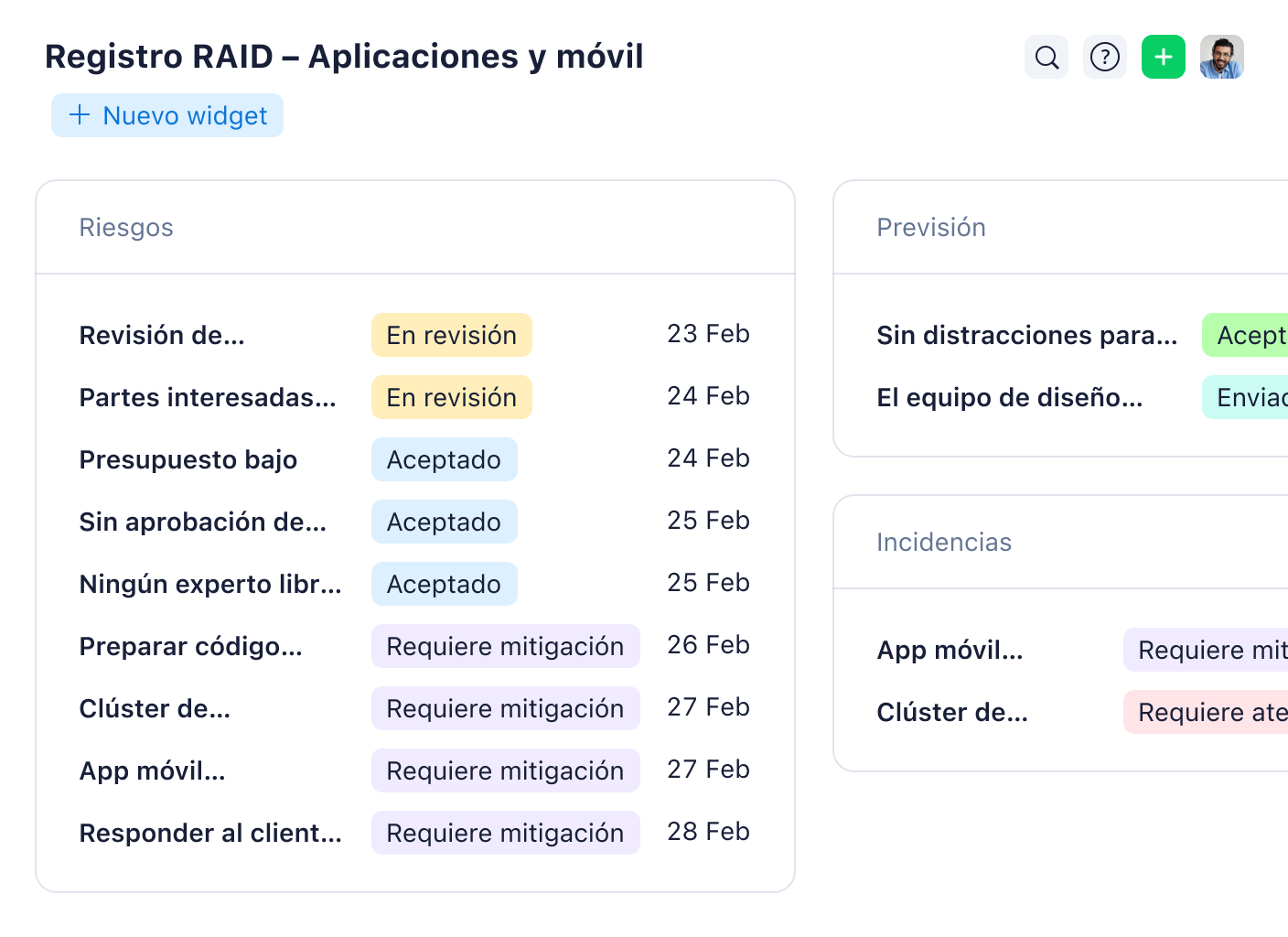 Paneles de Wrike con registro RAID y vista de apps móviles.