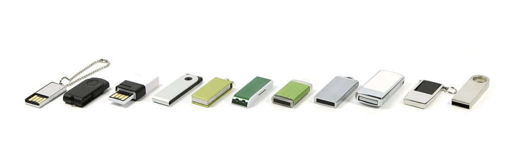Over 1000 different USB Flash Drive models